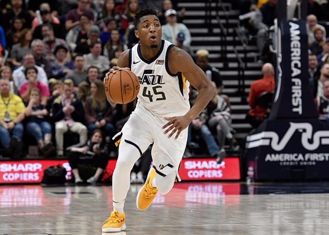 赛裁判为整 赛裁判为整